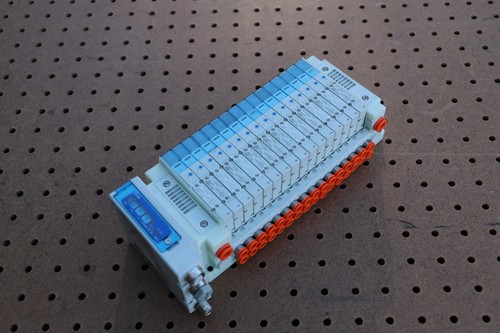 Smc pneumatic manifold - pneumatic, 16